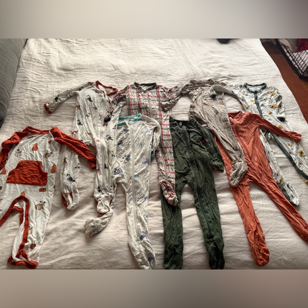 Kyte BABY Onesie/Sleeper Lot - 6-12 months